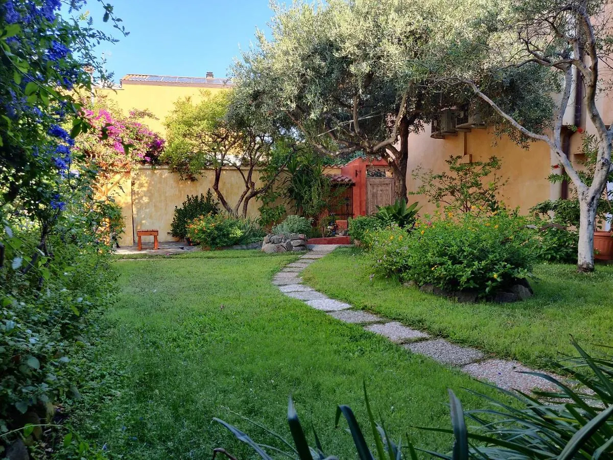 Alojamento de Acomodação e Pequeno-almoço B&B Dimora Degli Ulivi Muravera